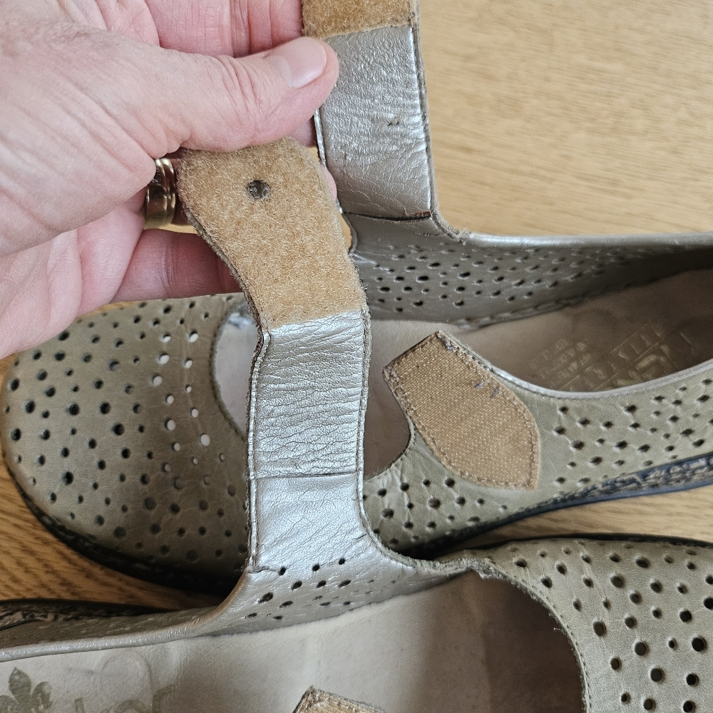 Rieker Antistress Leather Cutouts Mary Janes Walking Shoes Green 41 EU 9.5 US - Picture 9 of 9